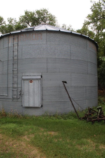 MFS 30' GRAIN BIN, APPROX 8500 BU, FULL AERATION FLOOR, 5" VAC FILL PIPE