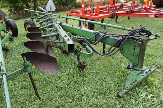JOHN DEERE 350 4-16" HYD RESET PLOW, (4) COULTERS