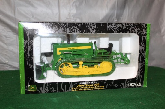 1/16 JD 420 CRAWLER WITH BLADE, COLLECTOR'S EDITION, BOX HAS LIGHT WEAR