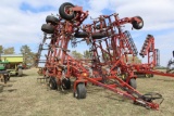 Wil-Rich Quad 5 Field Cultivator, 50', Floating Hitch, (4) Front Gauge Wheels, 5 Fold