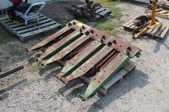 (3) JOHN DEERE 40 SERIES ROW UNITS, (2) COMPLETE, (1) FOR PARTS