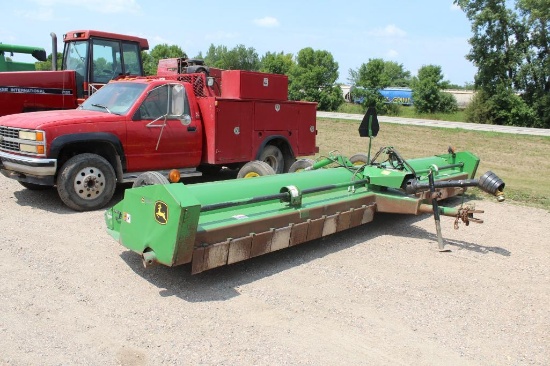 JOHN DEERE MODEL 520 HIGH SPEED STALK CHOPPER, 4 REAR WHEELS, 1 3/8" PTO, HYD CYLINDER,
