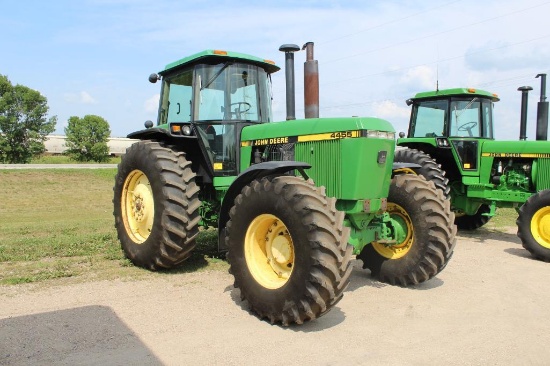 JOHN DEERE 4455 15 SPD POWER SHIFT, MFWD, FRONT FENDERS, 20.8R38 ON STEEL REAR, 18.4R26 FRONTS,