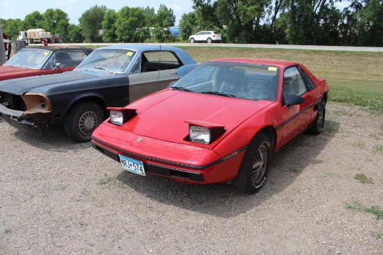 **1984 PONTIAC FIERO, 107,165 MILES SHOWING, OWNER BELIEVES IT TO BE AROUND 130,000 MILES,