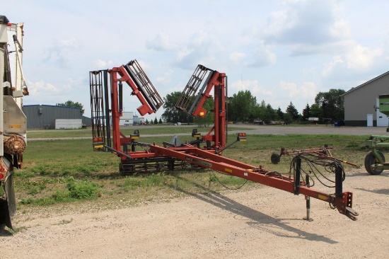 CASE IH APPROX 35' HYD CRUMBLER, LIGHTS,