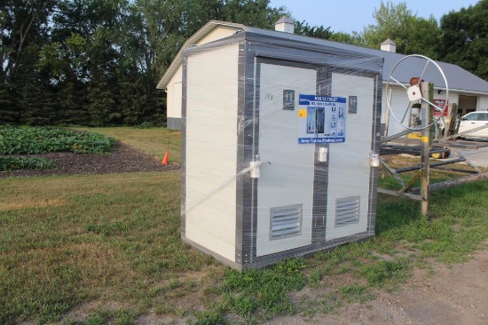 BRAND NEW BASTONE 2 PERSON MOBILE TOILET, SINKS, EXTRACTOR, LIGHT, PAPER TOWEL HOLDER