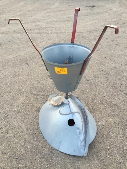 SpreadMaster Grain Bin Spreader, Medium