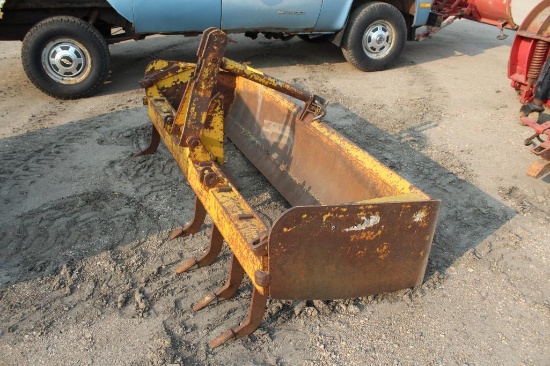 82" 3 PT 2 WAY BOX SCRAPER WITH TEETH, MISSING ONE TOOTH
