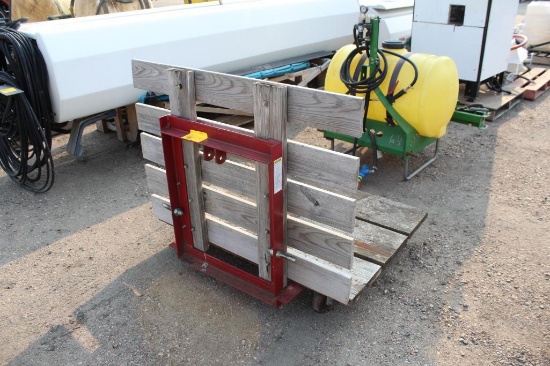 3PT 3' X 4' PLATFORM, WOOD DECK