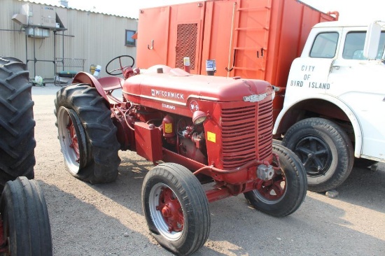 MCCORMICK W-9, OLDER RESTORATION, LIVE HYD, SINGLE HYD, FENDERS, LIGHTS, PTO, 16.9-34,