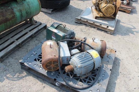 PALLET OF 4 ELECT MOTORS