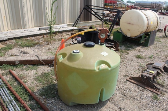 POLY TANK WITH HAND PUMP