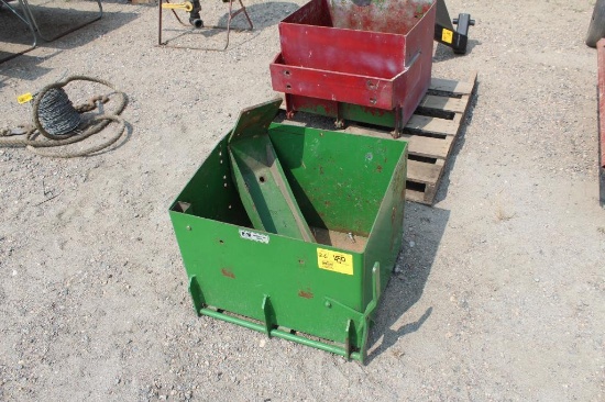 K&M ROCK BOX FOR JD TRACTOR WITH MOUNTING BRACKETS