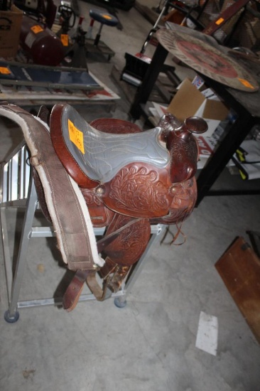 15" SADDLE, GOOD CONDITION