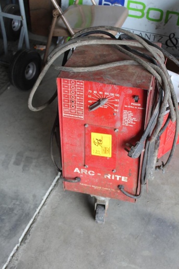 ARC-RITE 180 AMP AC WELDER ON WHEELS