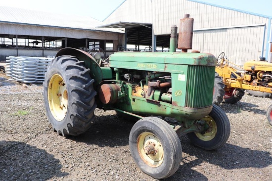 JOHN DEERE 60, LOW SEAT, STANDARD, LIVE HYD, 6" POWER BLOCK, 13.9-30 TIRES, PTO, FENDERS, RUNS