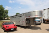 **2019 W-W ALUM 5TH WHEEL LIVESTOCK TRAILER, 24' SWING/SLIDING REAR DOOR, 2 CENTER DIVIDER GATES,