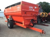 Kuhn Knight Botec 4142 4 Auger TMR Feed wagon425/65R22.5 Tires, SS Liners, Hyd Drive Discharge Chute