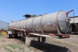 ***1978 FRUEHAUF LIQUID MANURE TANKER, 6500 GALLON, TANDEM AXLE, SELF UNLOAD