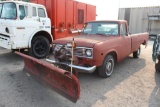 INTERNATIONAL 4X4 PICKUP, NOT RUNNING, WESTERN 9' SNOW PLOW, NO TITLE