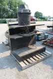 STEEL SHELF, VACUUM CLEANER