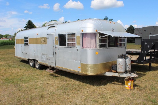 *** 1970 Silver Streak 28' Continental Tandem Axle Camper Travel Trailer