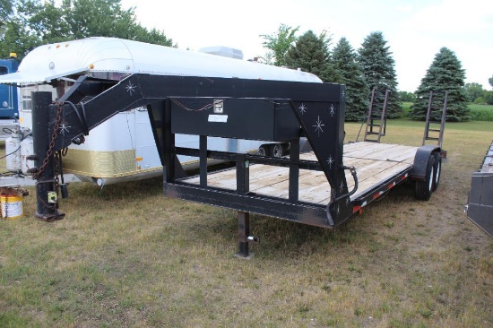 Tandem Axle Flatbed 5th Wheel Trailer, 7'x24', Recent New Deck Planks, 7000# Axles, Rear Ramps,