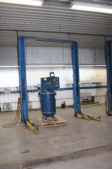 Benwil Model GPOA-7 7000LB 2 Post Car Hoist, Electric over Hydraulic Single Phase