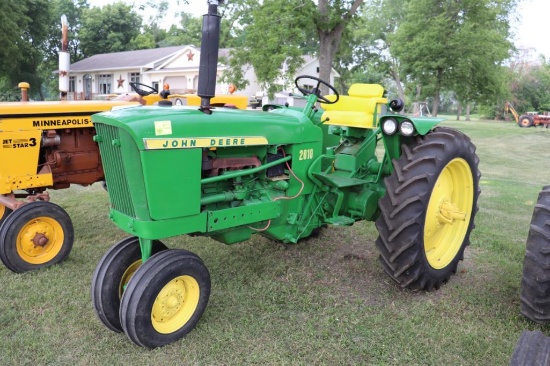 John Deere 2010, NF, Roll-o-Matic, Fenders, Like New 13.9-36 Tires, PTO, 3463 Hrs Showing,