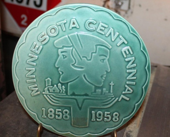 RED WING MINNESOTA CENTENNIAL PLATE, 1858-1958 WITH HOLDER