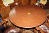 DINING ROOM TABLE WITH 2 LEAVES AND 4 CHAIRS