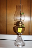 CLEAR OIL LAMP WITH CHIMNEY WITH ETCHED GLASS DESIGN