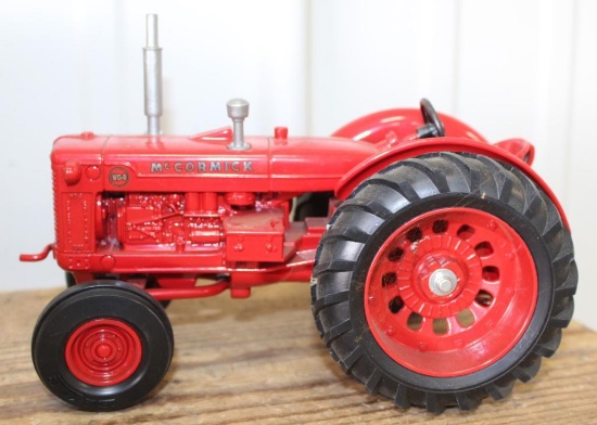 1/16 MCCORMICK WD9, IN BOX