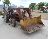 1956 FORD 820 TRACTOR LOADER AND BACKHOE, 12.4-28 REARS, 6.00-16 FRONTS, FENDERS,