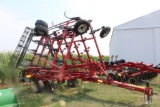 2017 CASEIH 255 FIELD CULTIVATOR, 29.5' WALKING TANDEMS ON MAINFRAME AND WINGS,