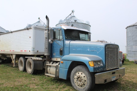 *** 1991 FREIGHTLINER SEMI TRACTOR, DAY CAB, 012603 MILES SHOWING, 350 CUMMINS ENGINE,