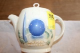New York Worlds Fair Porcelain Pot, believed to be 1939, slight chip in spout