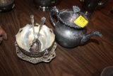 (5) pcs, Teapot, Spoons, Metal Baskets