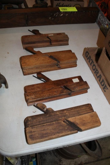 (4) APPROX 9 1/2" WOOD BLOCK PLANES