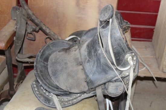 Antique Saddle, 12"
