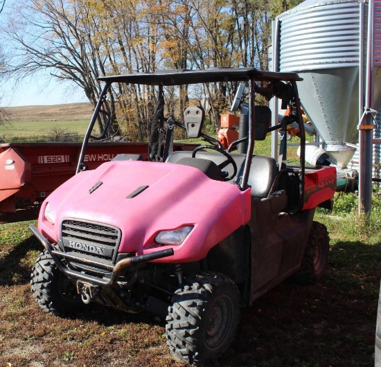 ***2013 Honda Big Red 4x4, Manual Dump Box, Front Winch