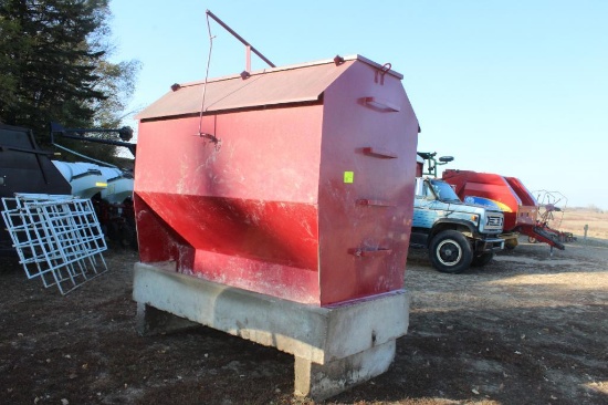 Steer Stuffer On Cement Riser, Riser Has Some Cracks