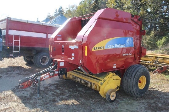 New Holland BR7090 Specialty Crop Round Baler, Net/Twine Wrap, XtraSweep Pickup,... Approx 7500 Bale