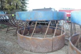 Round Bale Feeder With Hay Saver