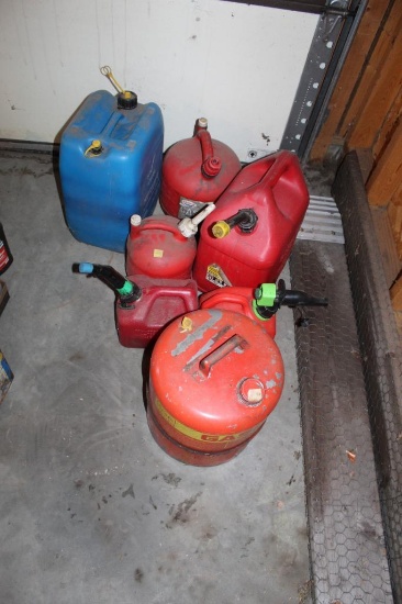 GAS CANS