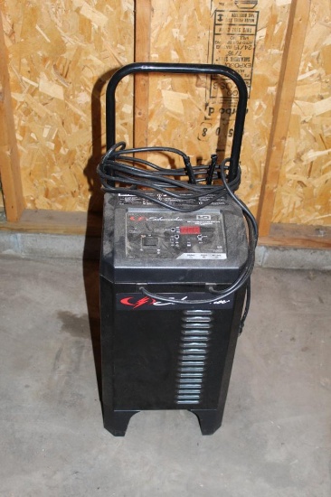 SHUMACHER HD BATTERY CHARGER/BOOSTER, LIKE NEW