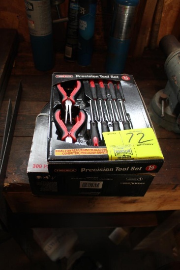 14 PC PRECISION TOOL SET, NEW AIR HOSE