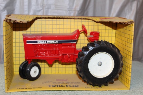 1/16 SCALE MODEL TOY TRACTOR, RED, NEW IN BOX, TOY AND BOX NEED CLEANING