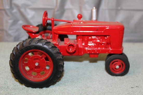 1/16 HARDWARE HANK TRACTOR, FIRST EDITION, TRACTOR NEEDS CLEANING