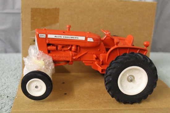 1/16 ALLIS-CHALMERS D15, 1989 COLLECTOR'S EDITION, BOX HAS WEAR